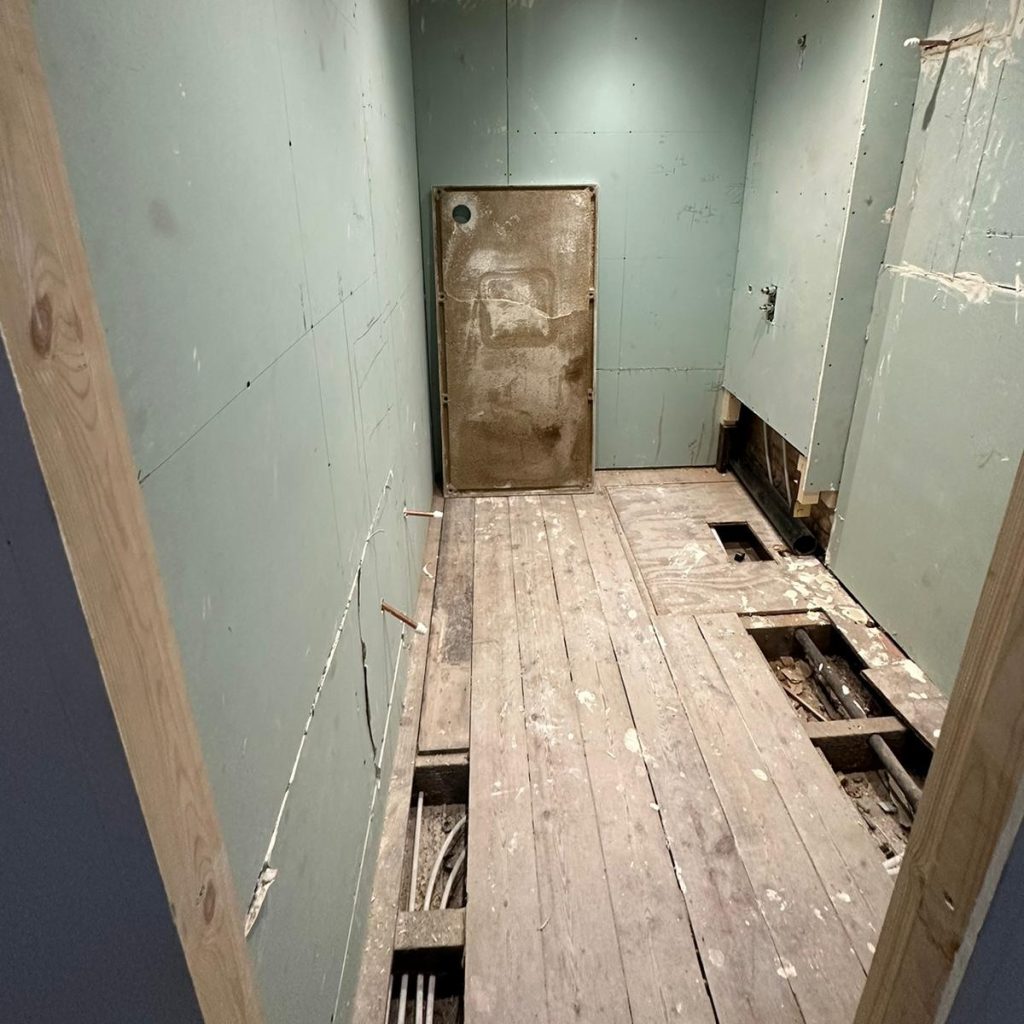 Bathroom-Tiling-Rainford-Before